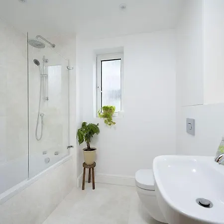 Lovely One Bedroom Apartment In Elephant Castle London Exterior photo