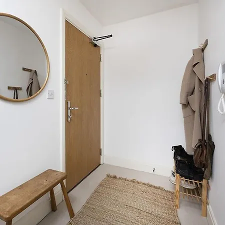 Lovely One Bedroom Apartment In Elephant Castle London Exterior photo